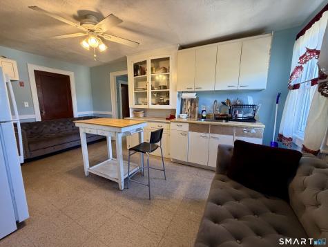 84 Ashland Place New Haven CT 06513