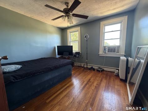84 Ashland Place New Haven CT 06513