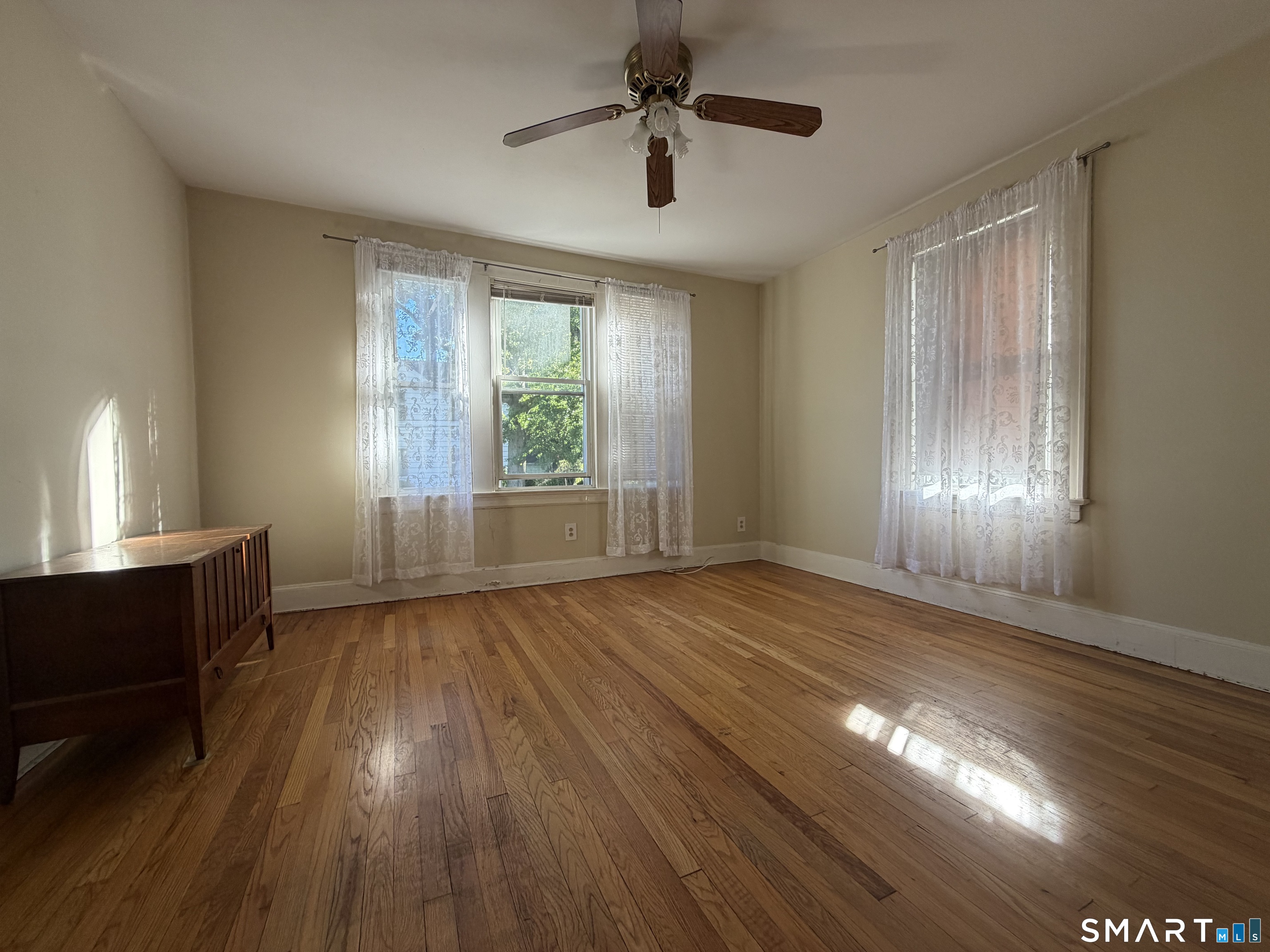 84 Ashland Place New Haven CT 06513