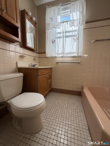 84 Ashland Place New Haven CT 06513