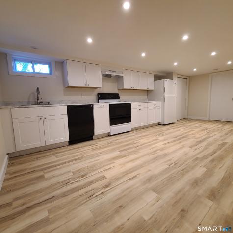 14 Fleetwood Park Bethel CT 06801