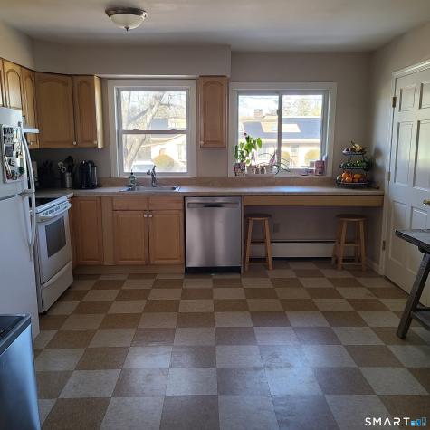 14 Fleetwood Park Bethel CT 06801
