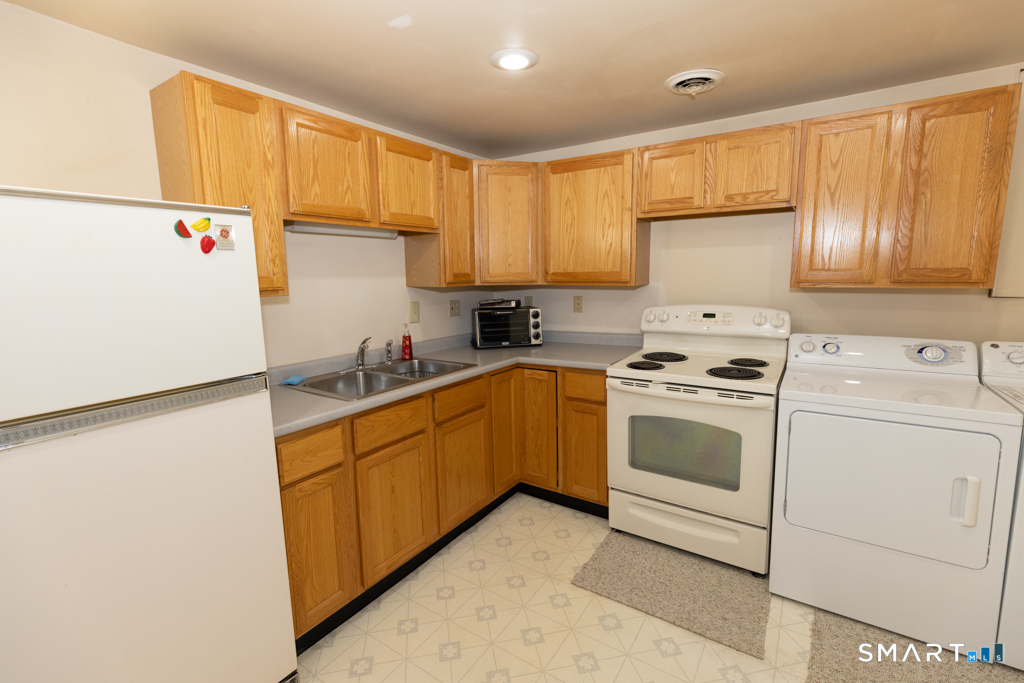 32 Cedar Lane Montville CT 06382