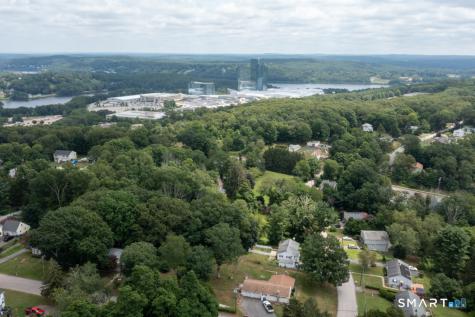 32 Cedar Lane Montville CT 06382