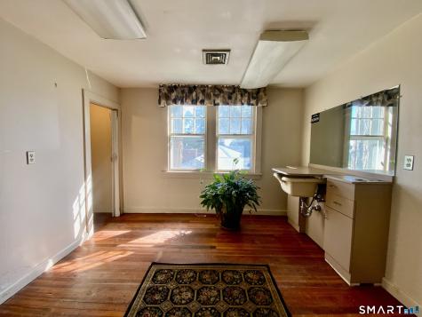506 Old Stratfield Road Fairfield CT 06825