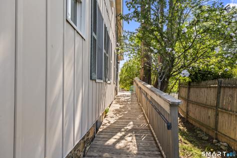 506 Old Stratfield Road Fairfield CT 06825