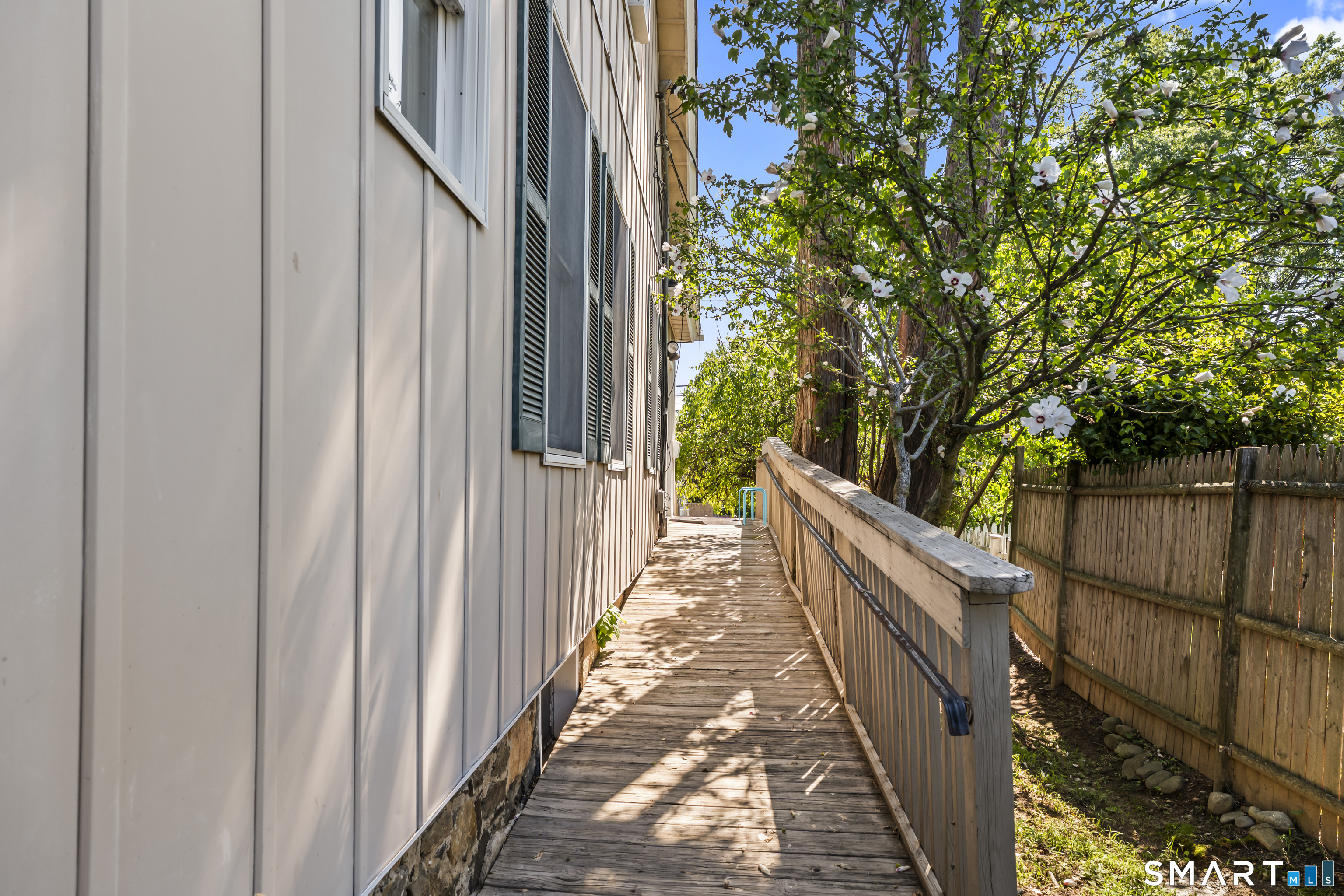 506 Old Stratfield Road Fairfield CT 06825