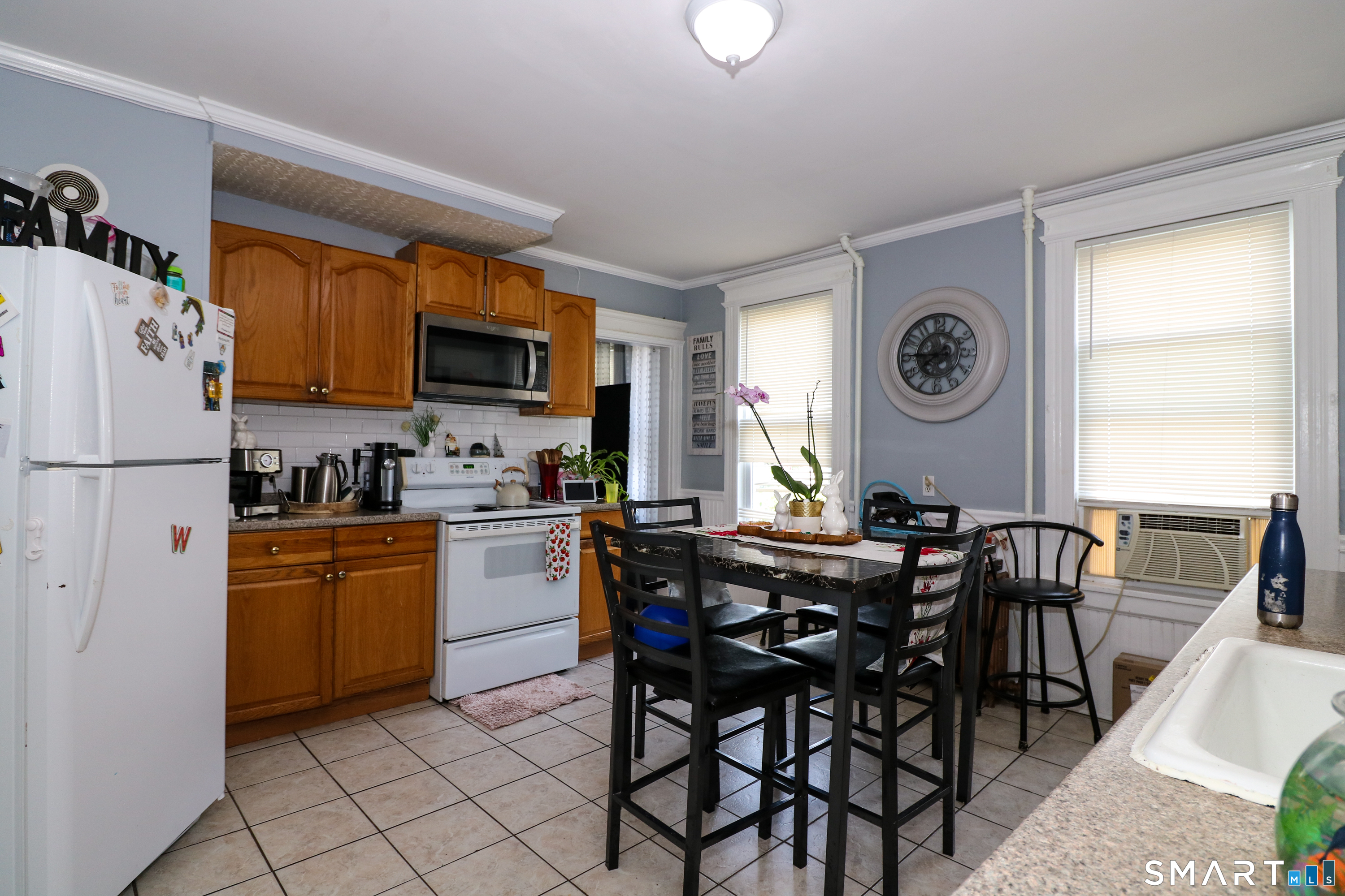 204 Savoy Street Bridgeport CT 06606