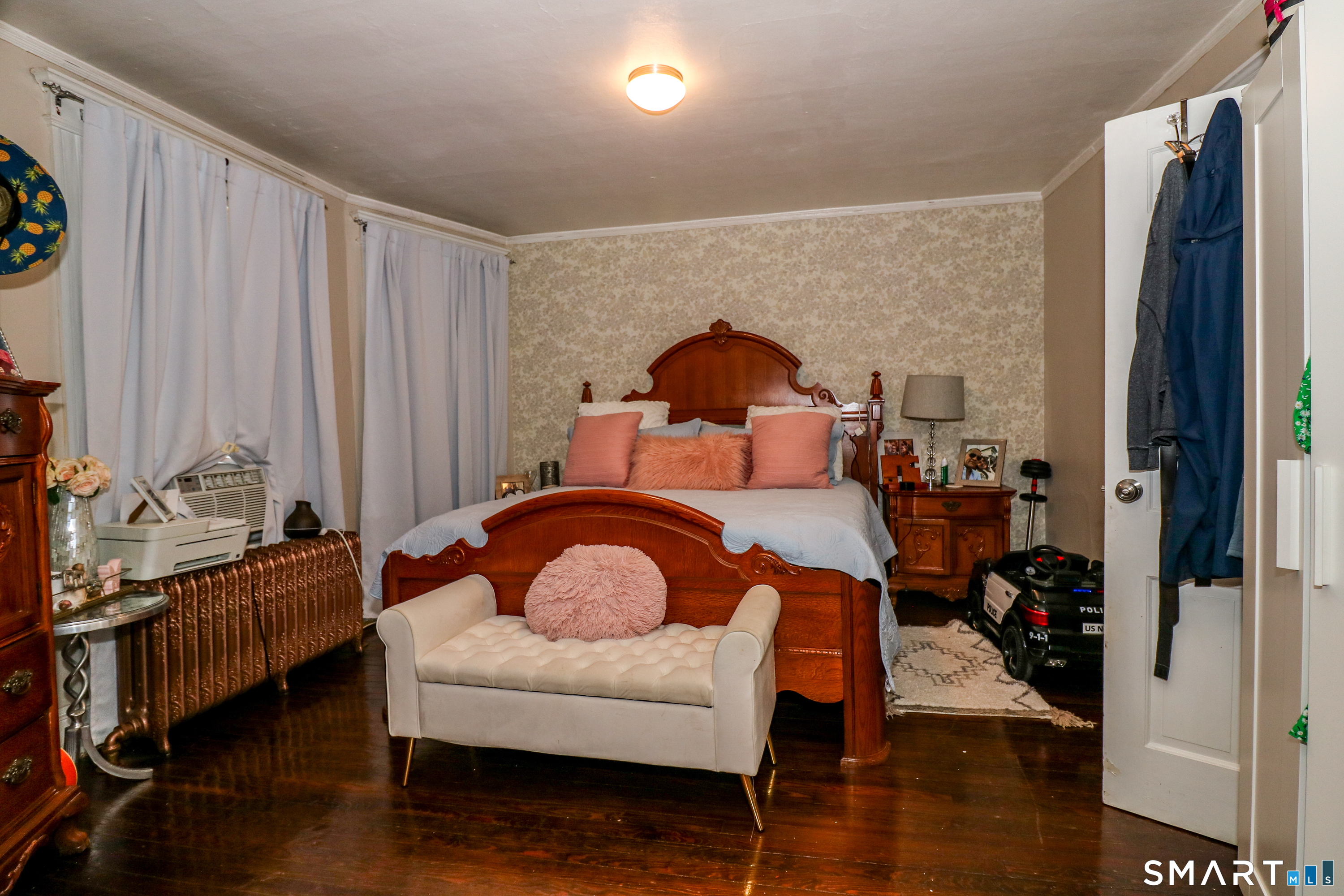 204 Savoy Street Bridgeport CT 06606