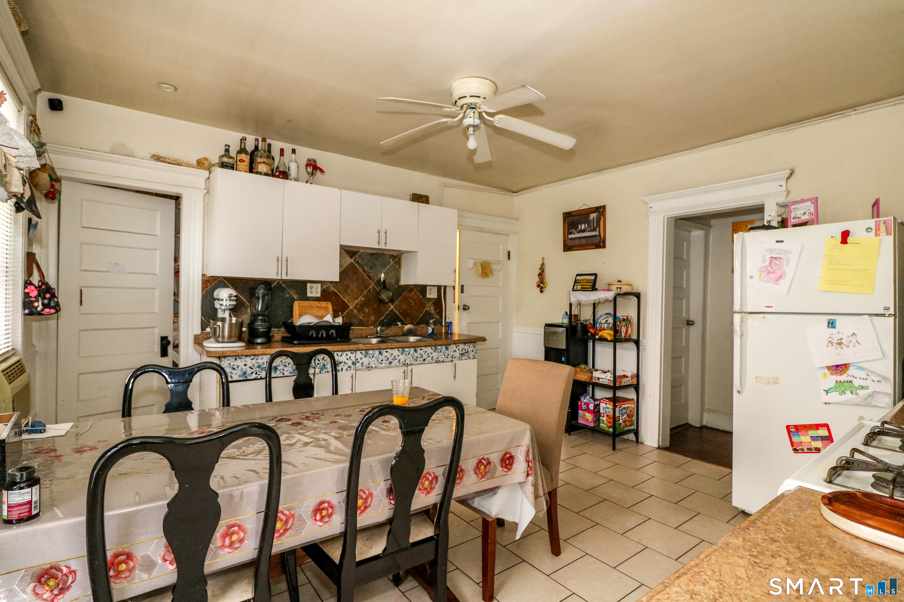 204 Savoy Street Bridgeport CT 06606