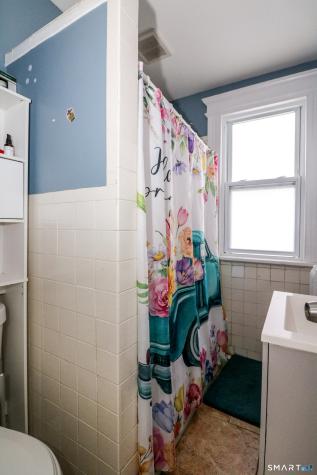 204 Savoy Street Bridgeport CT 06606