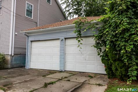 204 Savoy Street Bridgeport CT 06606