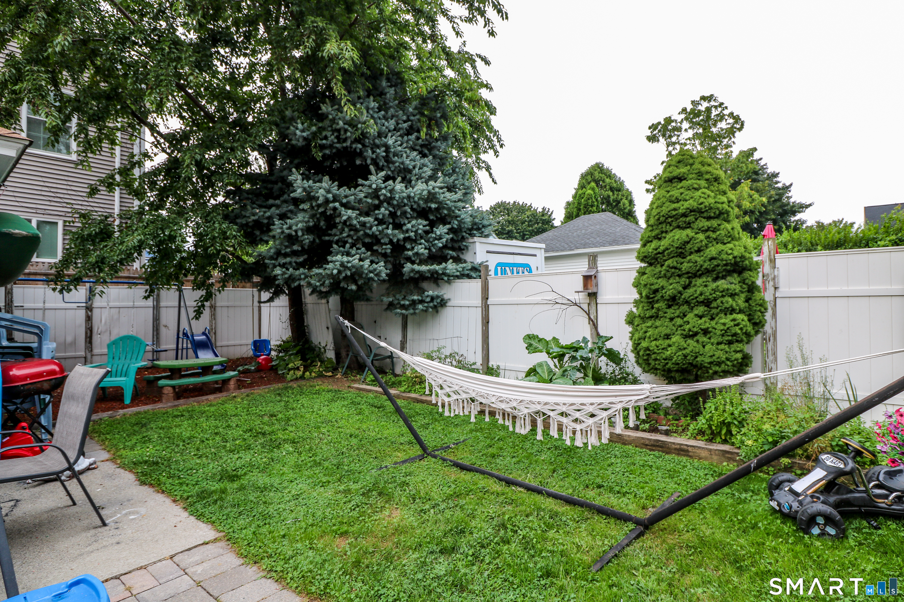 204 Savoy Street Bridgeport CT 06606