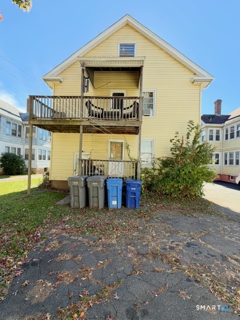 98-100 Mapleton Street Hartford CT 06114