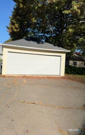 98-100 Mapleton Street Hartford CT 06114