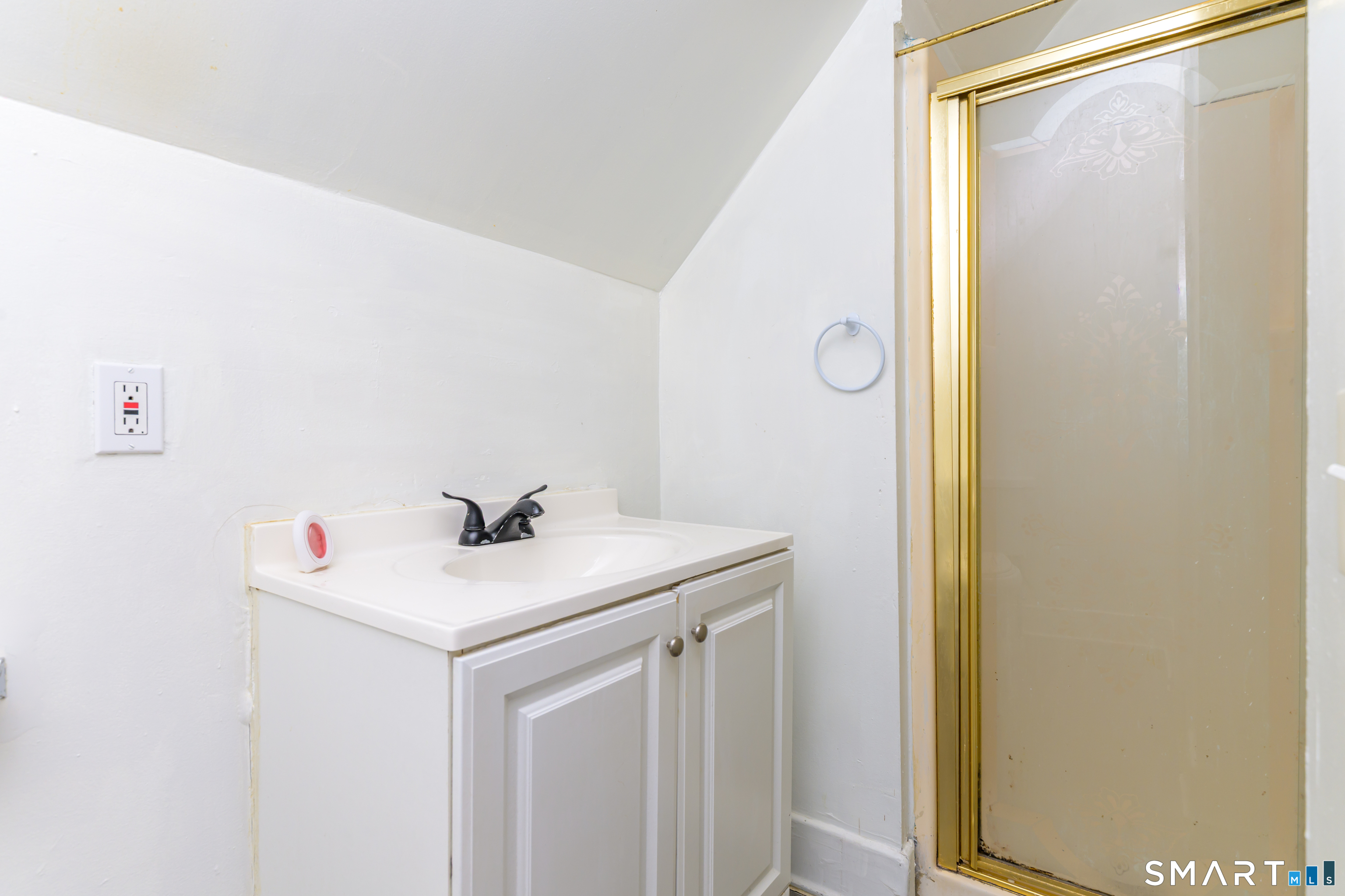 237 Bishop Street Waterbury CT 06704