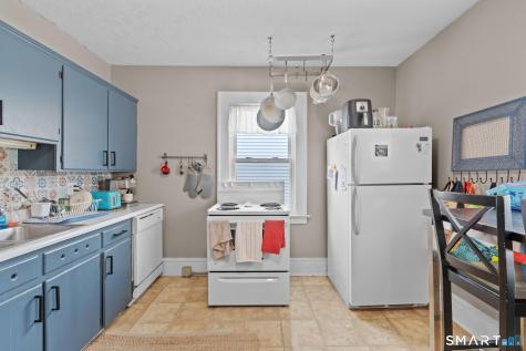 70 Lancaster Road West Hartford CT 06119
