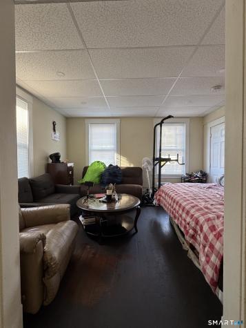 144 Montauk Avenue New London CT 06320