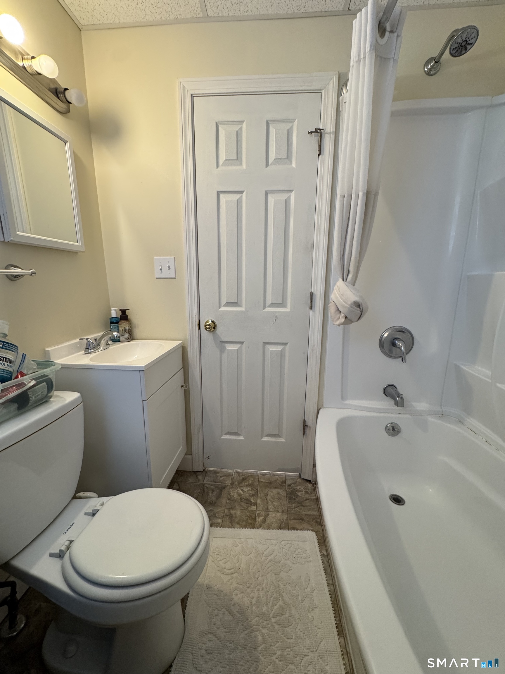 144 Montauk Avenue New London CT 06320