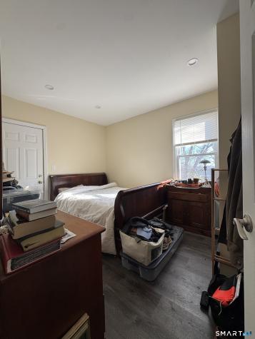 144 Montauk Avenue New London CT 06320