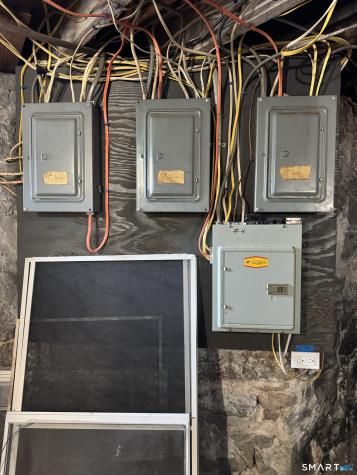 144 Montauk Avenue New London CT 06320