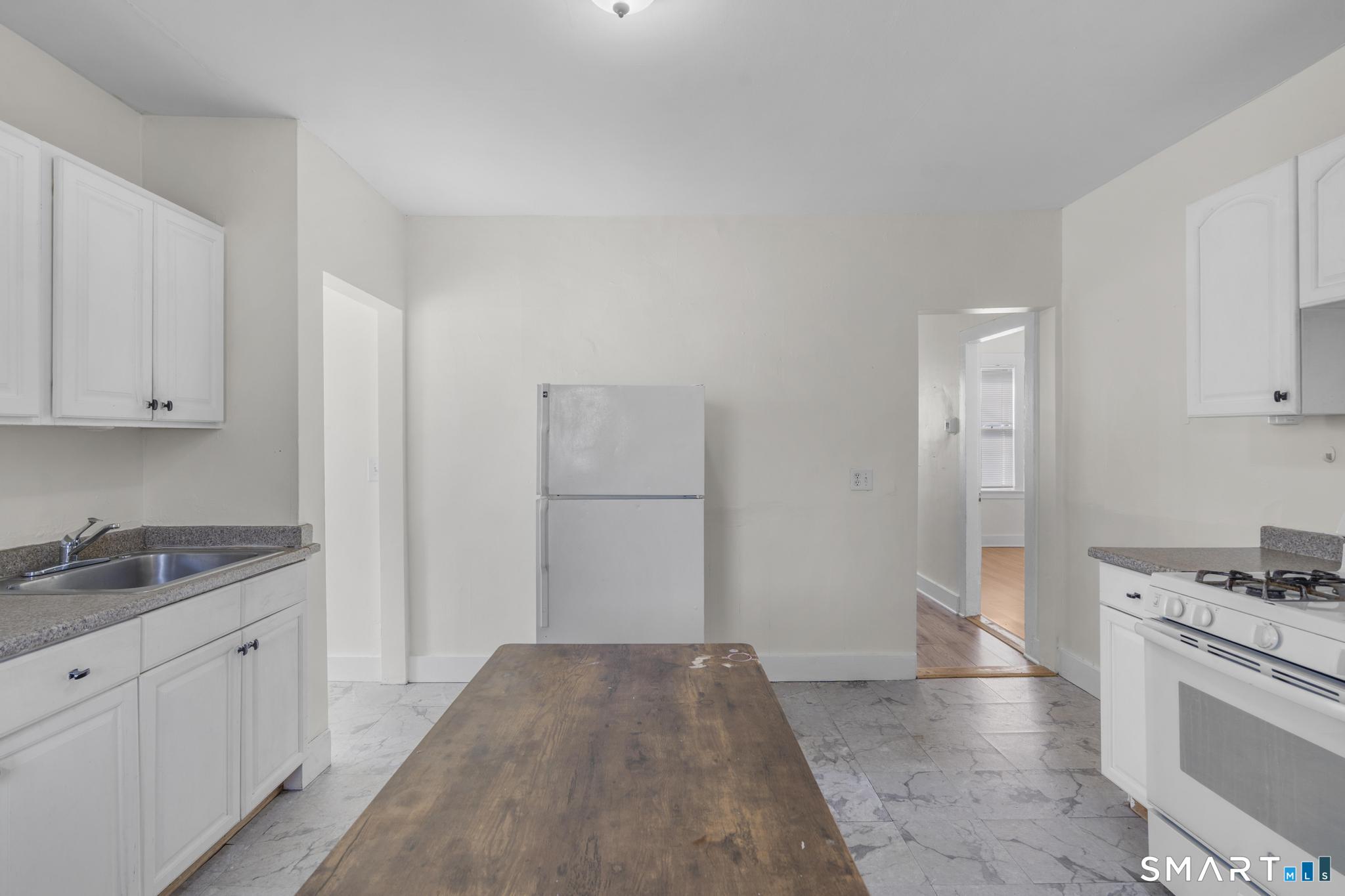 27 Botsford Street Meriden CT 06451