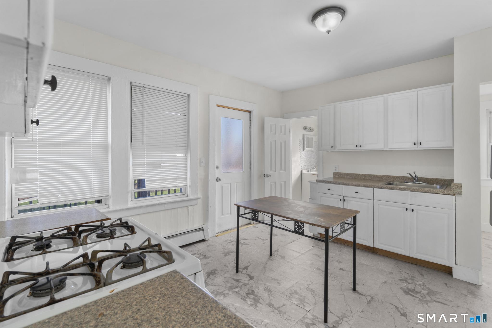 27 Botsford Street Meriden CT 06451