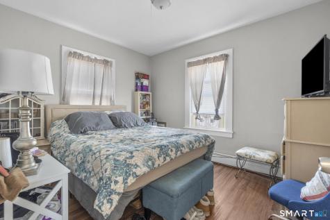 27 Botsford Street Meriden CT 06451