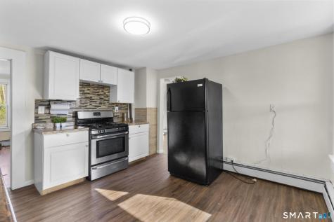 27 Botsford Street Meriden CT 06451