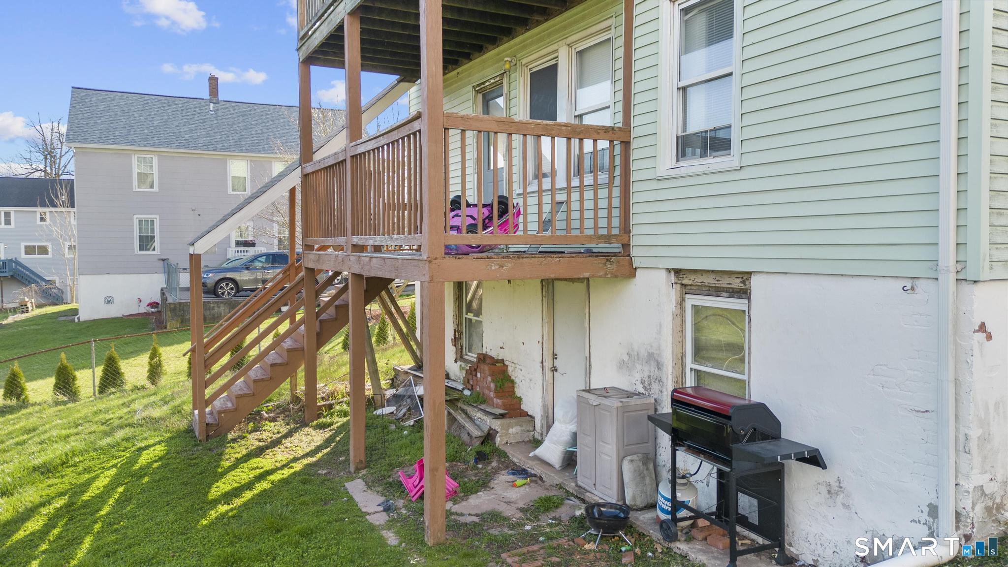 27 Botsford Street Meriden CT 06451