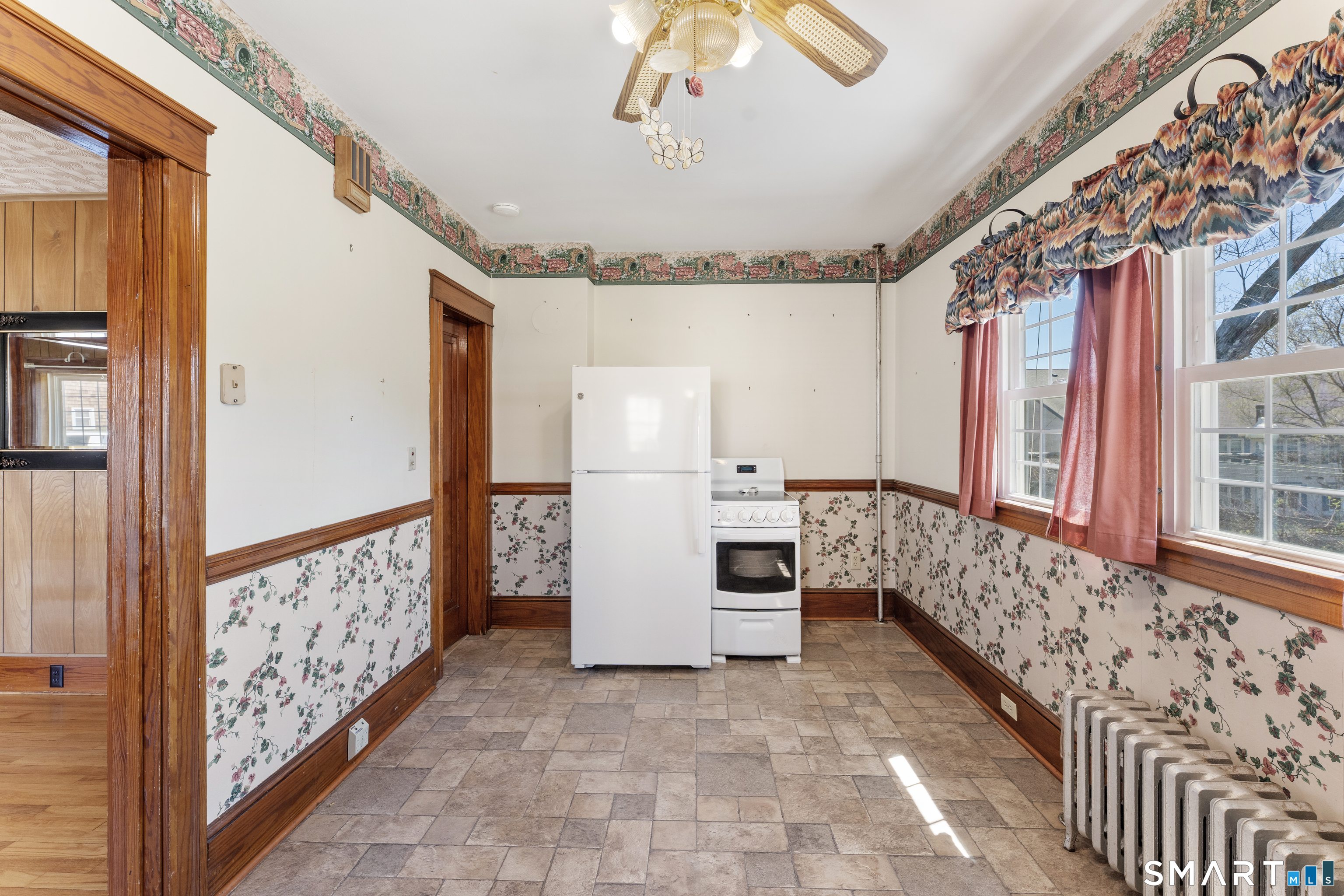 9 Floral Avenue Thompson CT 06255