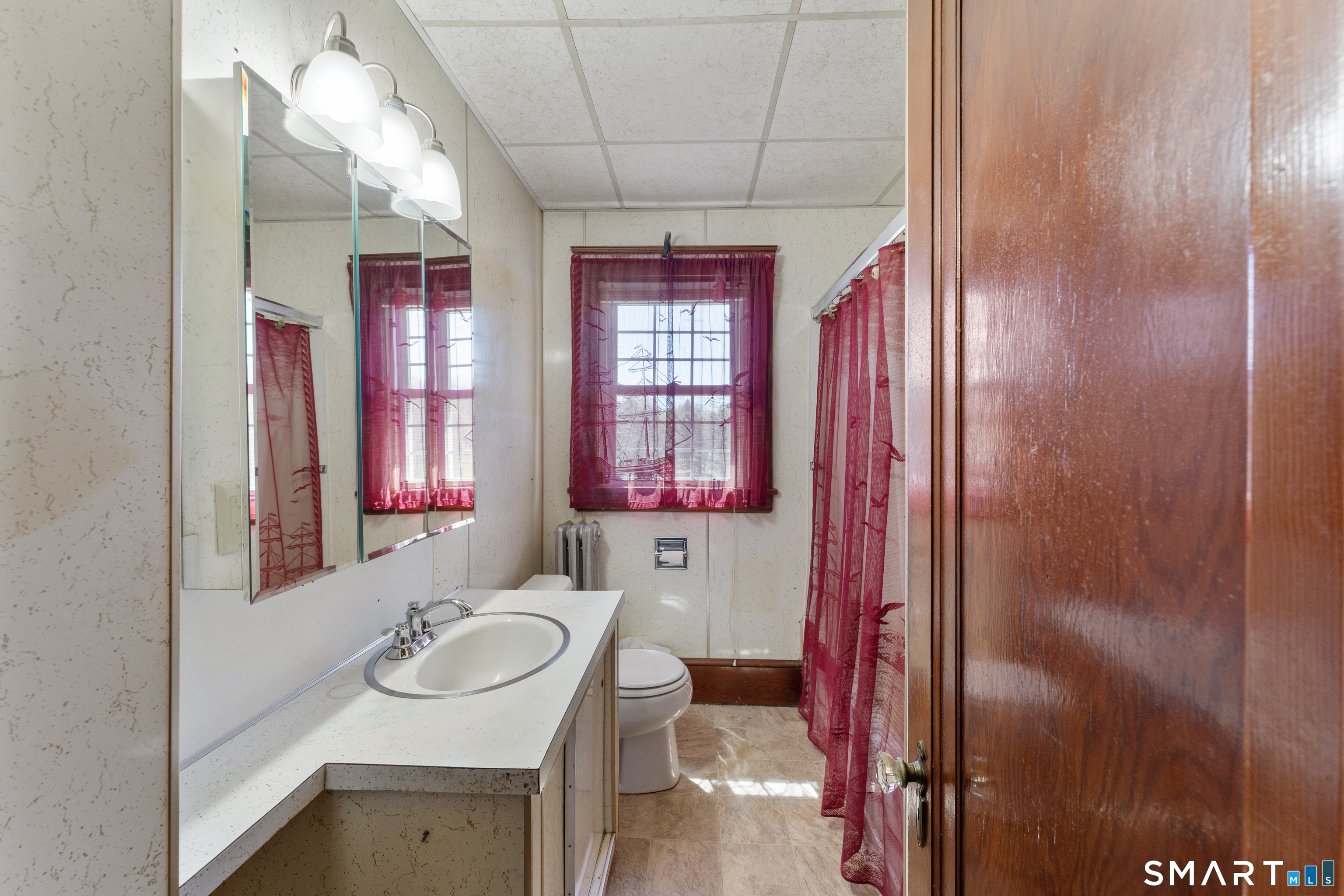 9 Floral Avenue Thompson CT 06255