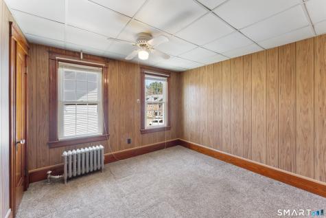 9 Floral Avenue Thompson CT 06255