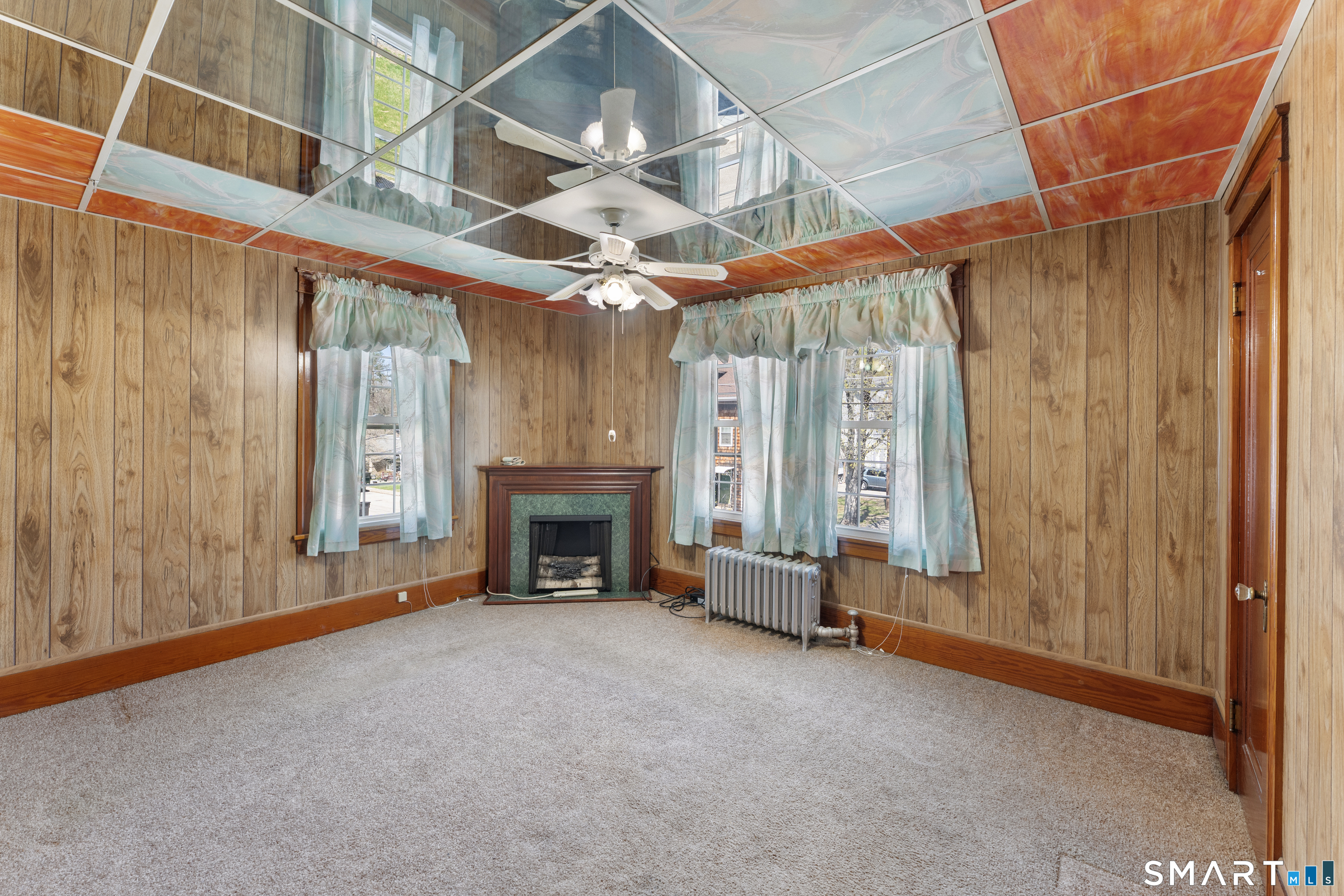 9 Floral Avenue Thompson CT 06255