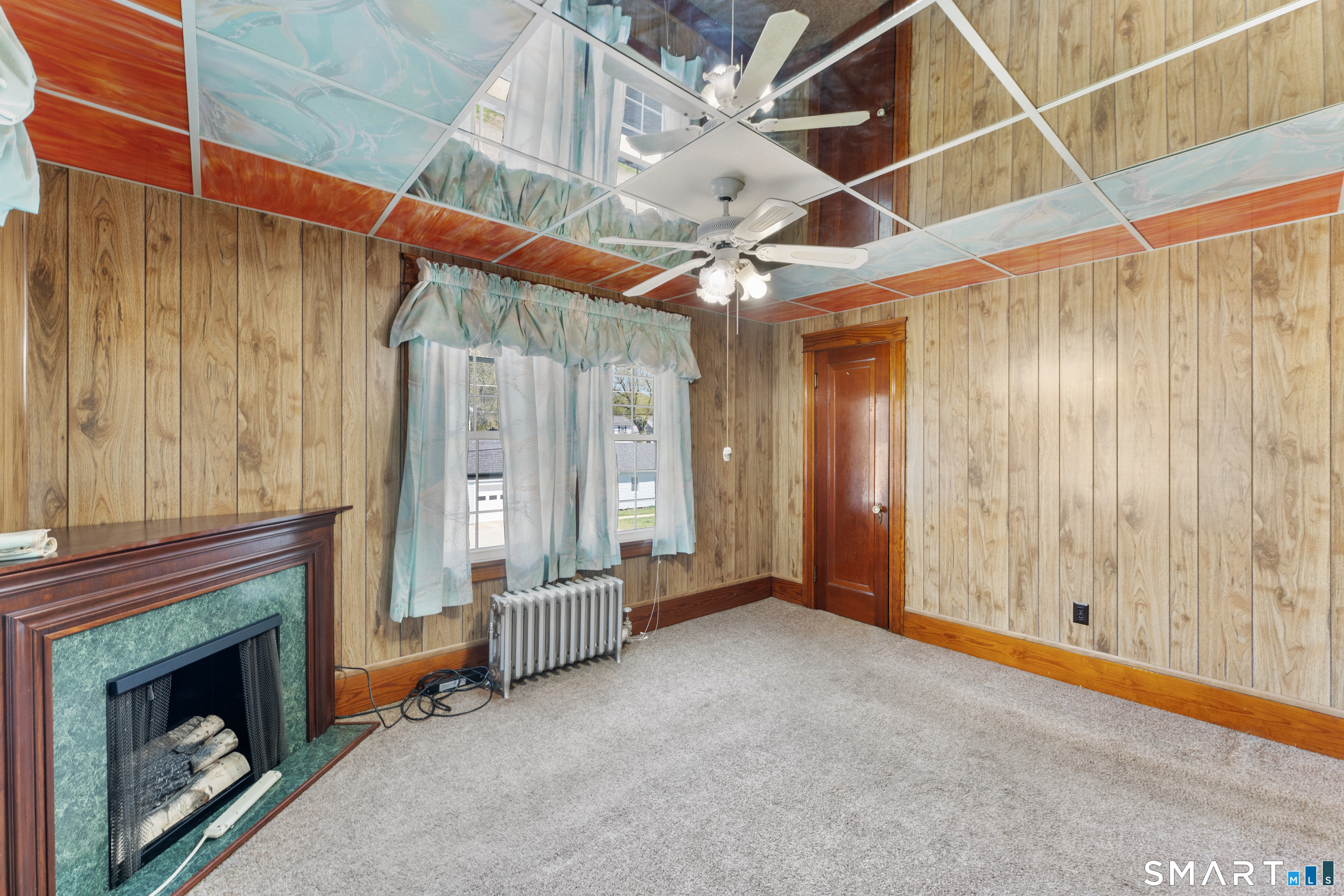 9 Floral Avenue Thompson CT 06255