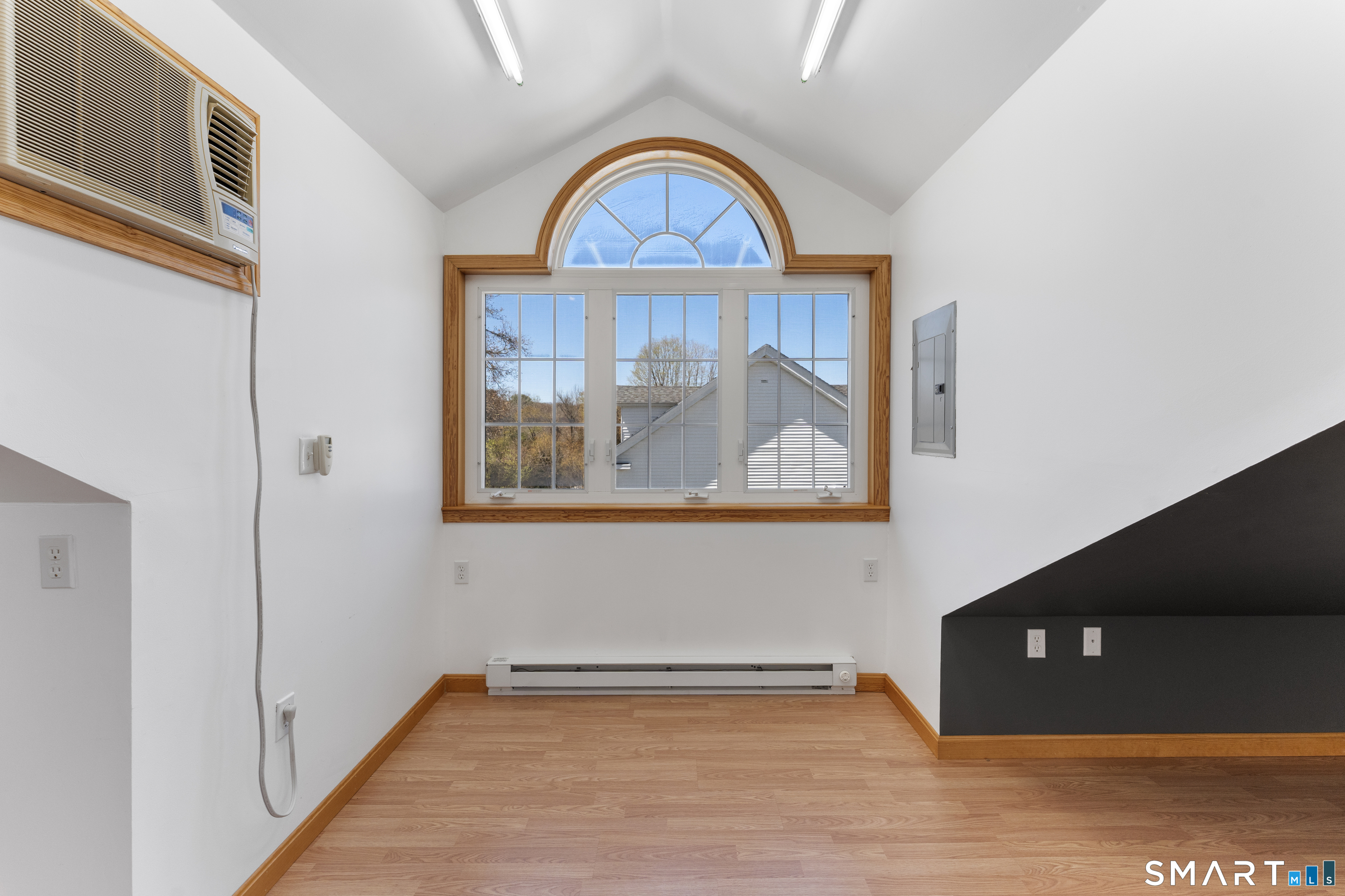 9 Floral Avenue Thompson CT 06255