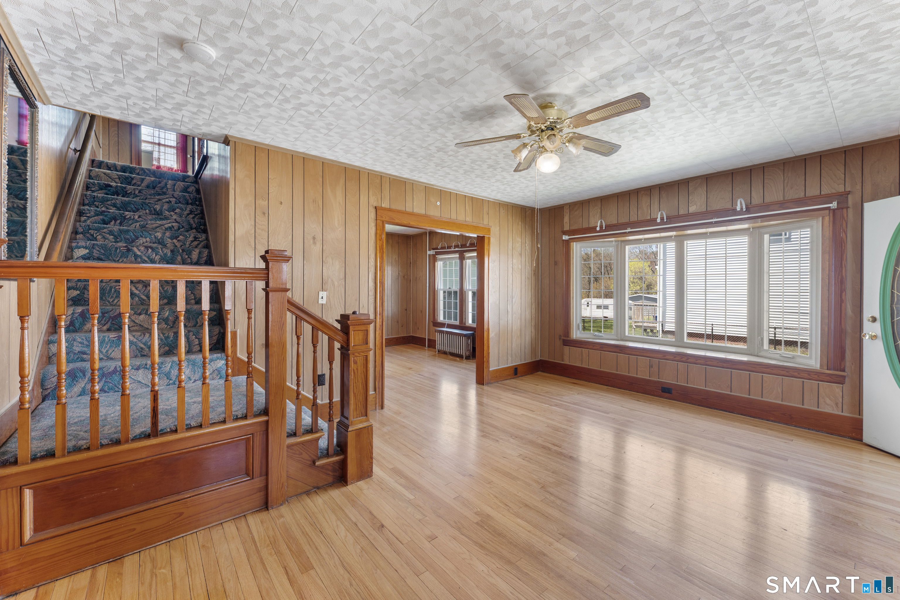 9 Floral Avenue Thompson CT 06255
