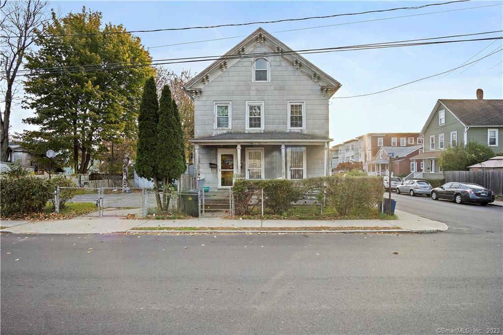 14 Connecticut Avenue New London CT 06320