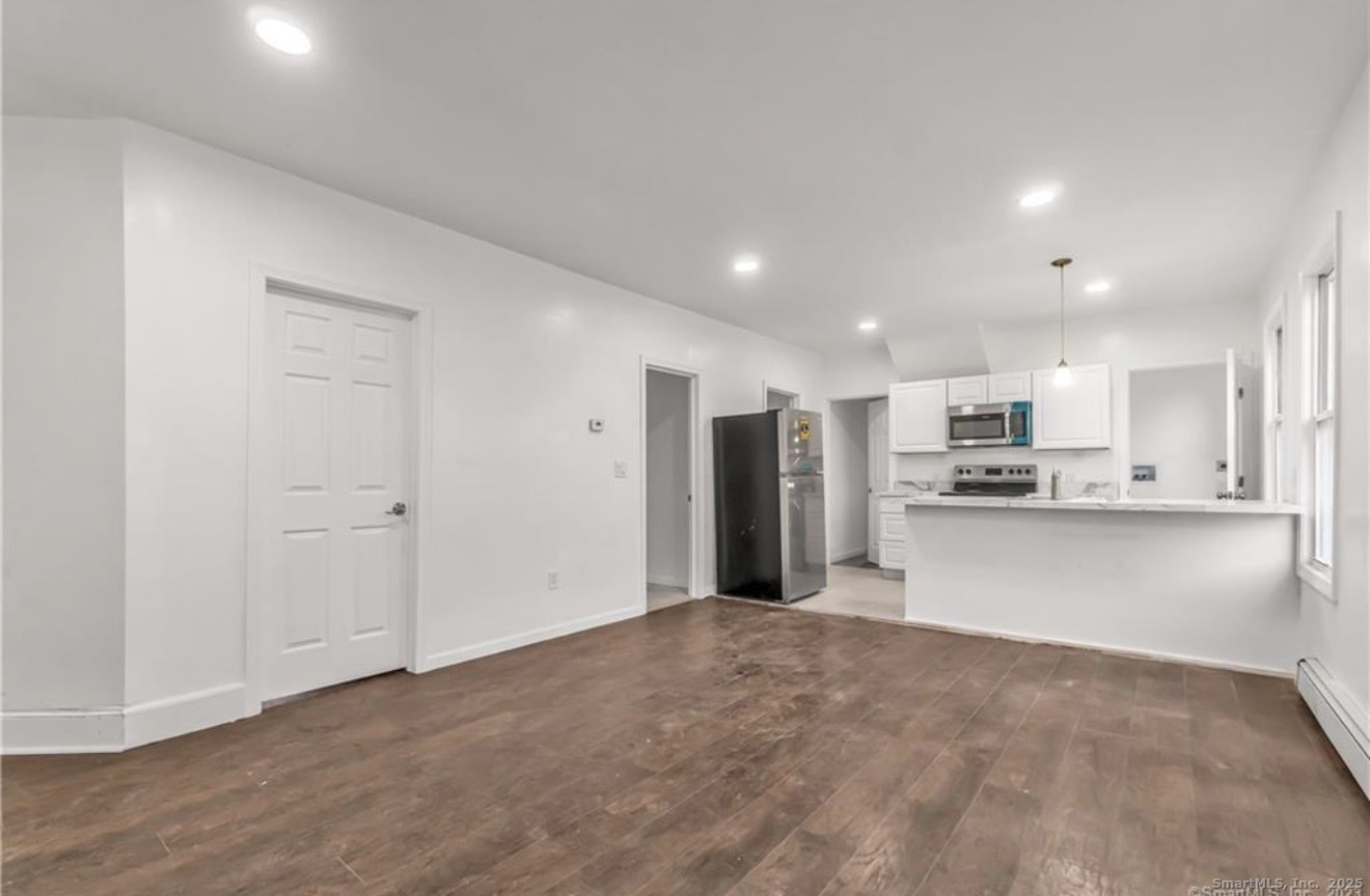 74 Carleton Avenue Bridgeport CT 06604
