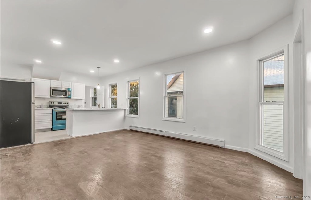 74 Carleton Avenue Bridgeport CT 06604