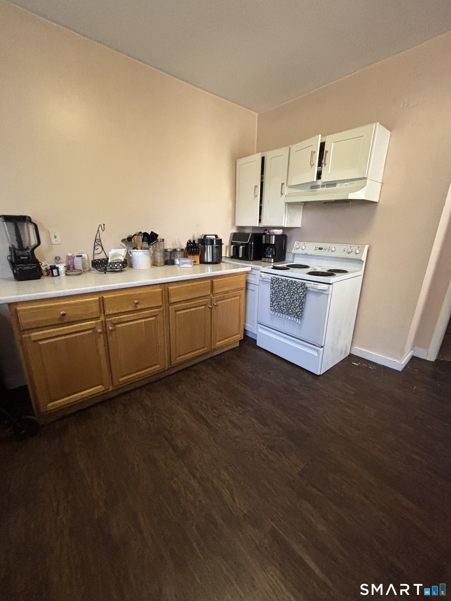 23-25 Warner Street Hartford CT 06114