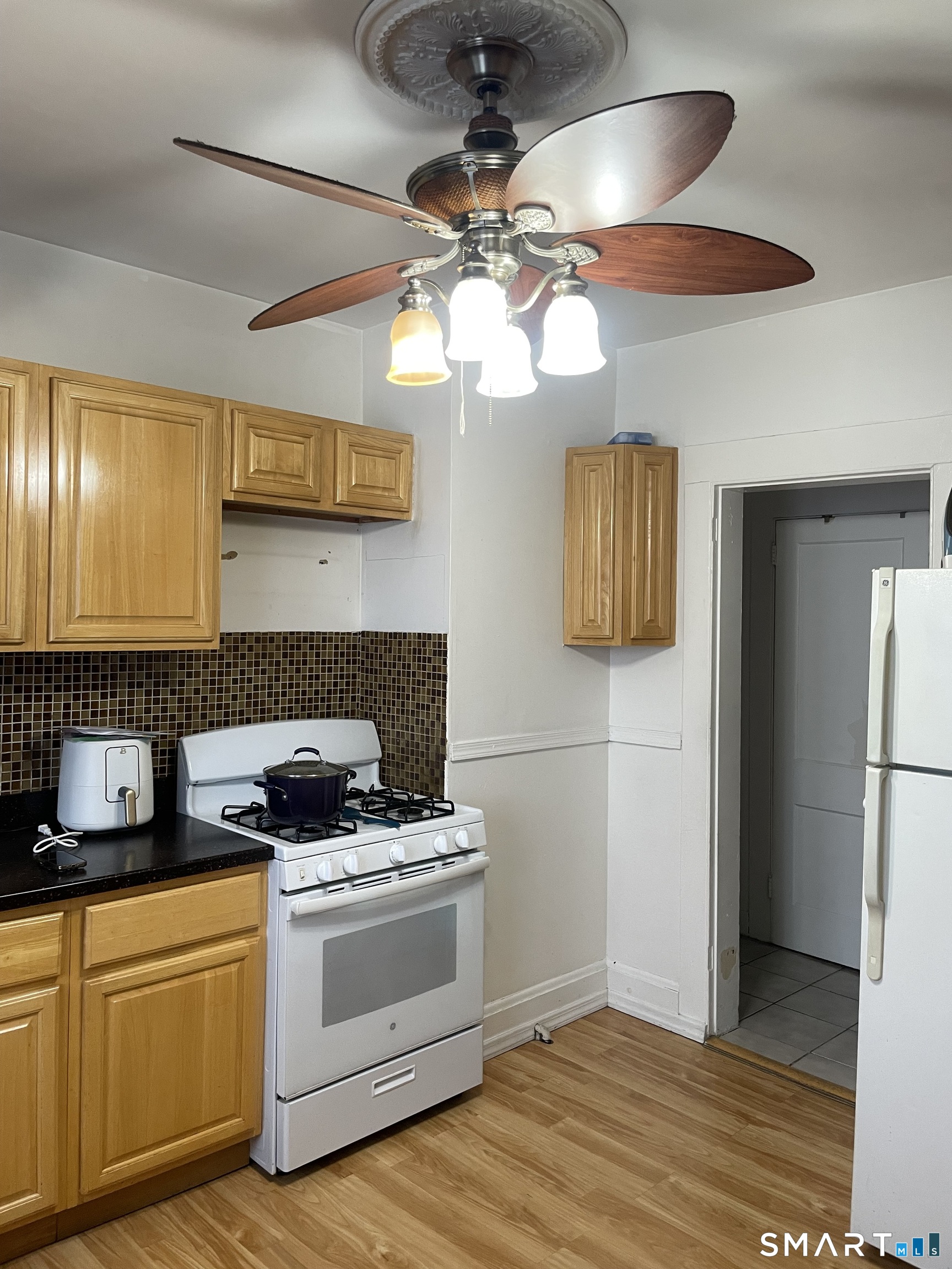 98-100 Carroll Avenue Bridgeport CT 06608