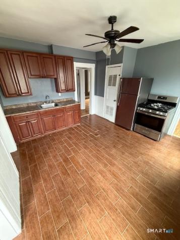 2391 Main Street Bridgeport CT 06606