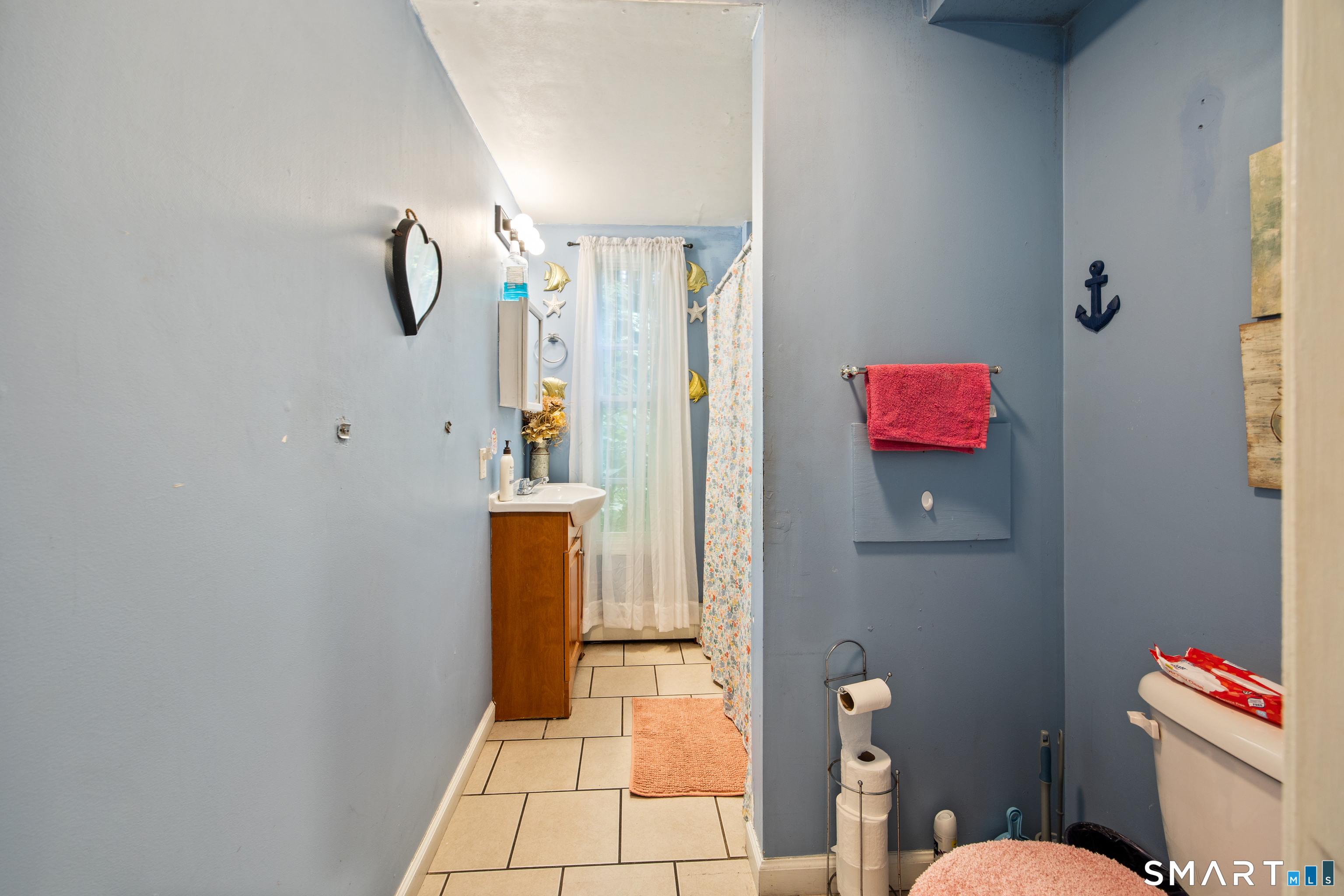 2 Hazel Street Waterbury CT 06704