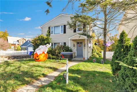 138 School Street Fairfield CT 06824
