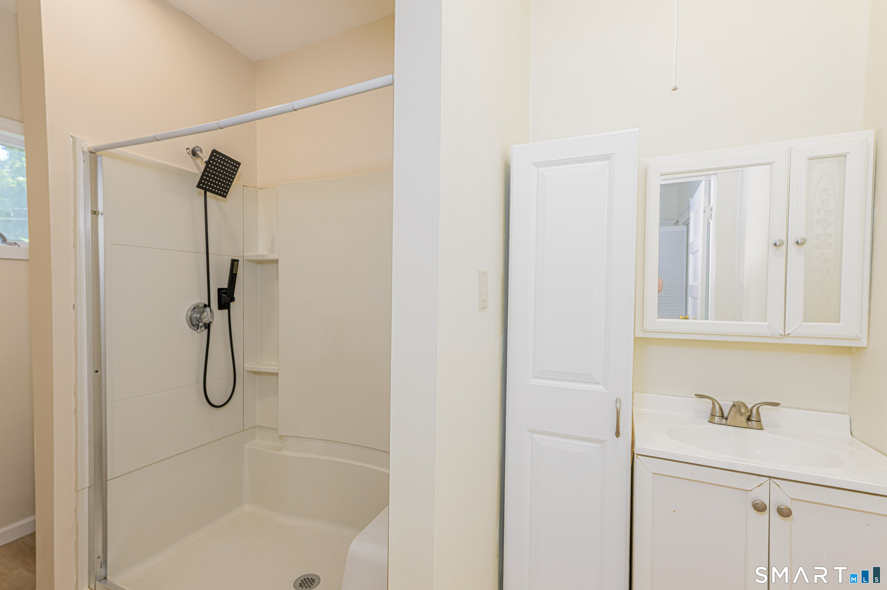 176 Leete Street West Haven CT 06516