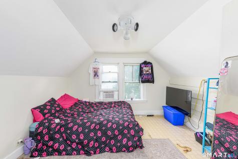 176 Leete Street West Haven CT 06516