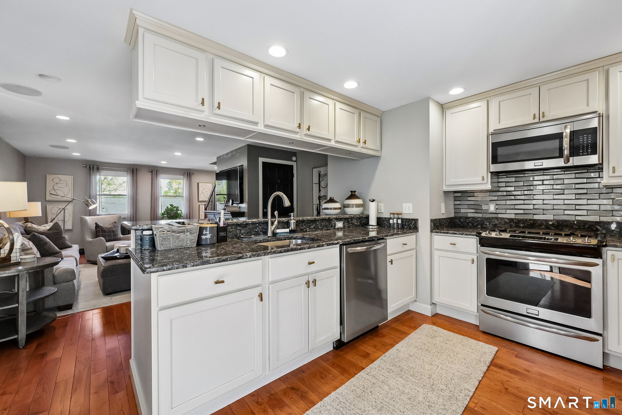 2 Cannon Gateway Wallingford CT 06492