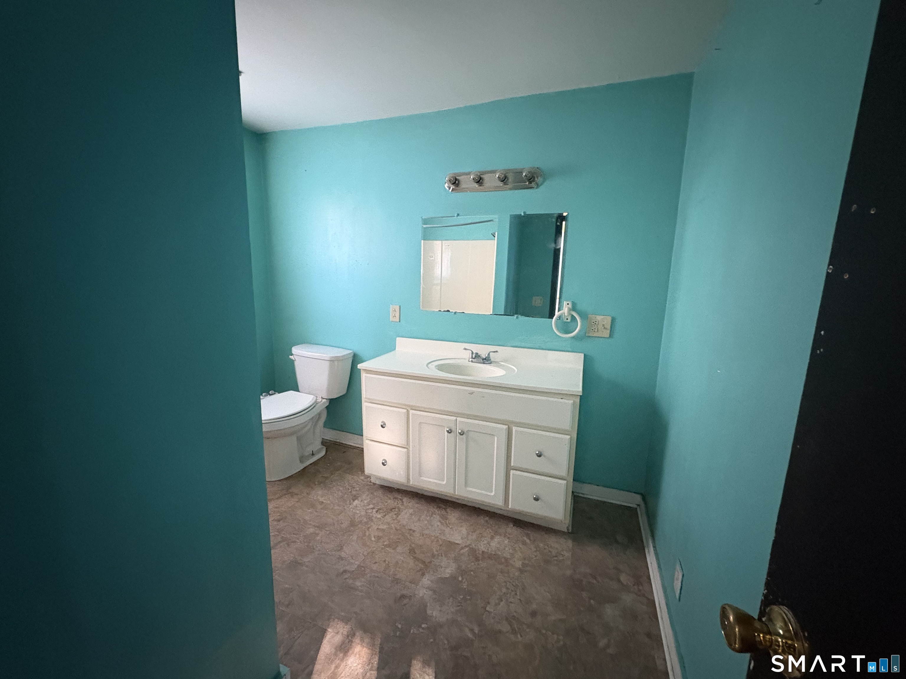 137-139 South Chestnut Street Plainfield CT 06387