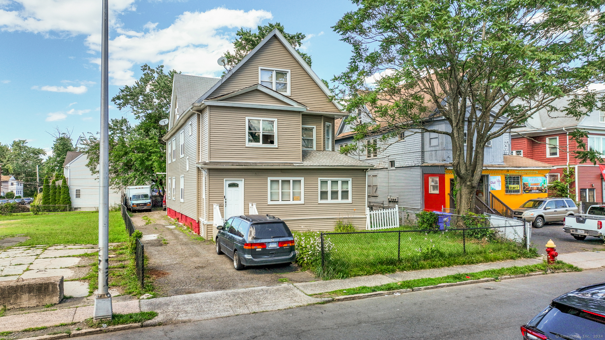 136 Homestead Avenue Hartford CT 06112